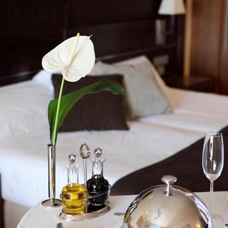 Gryf Deluxe Apartments In Centrum Szczecin Ngoại thất bức ảnh